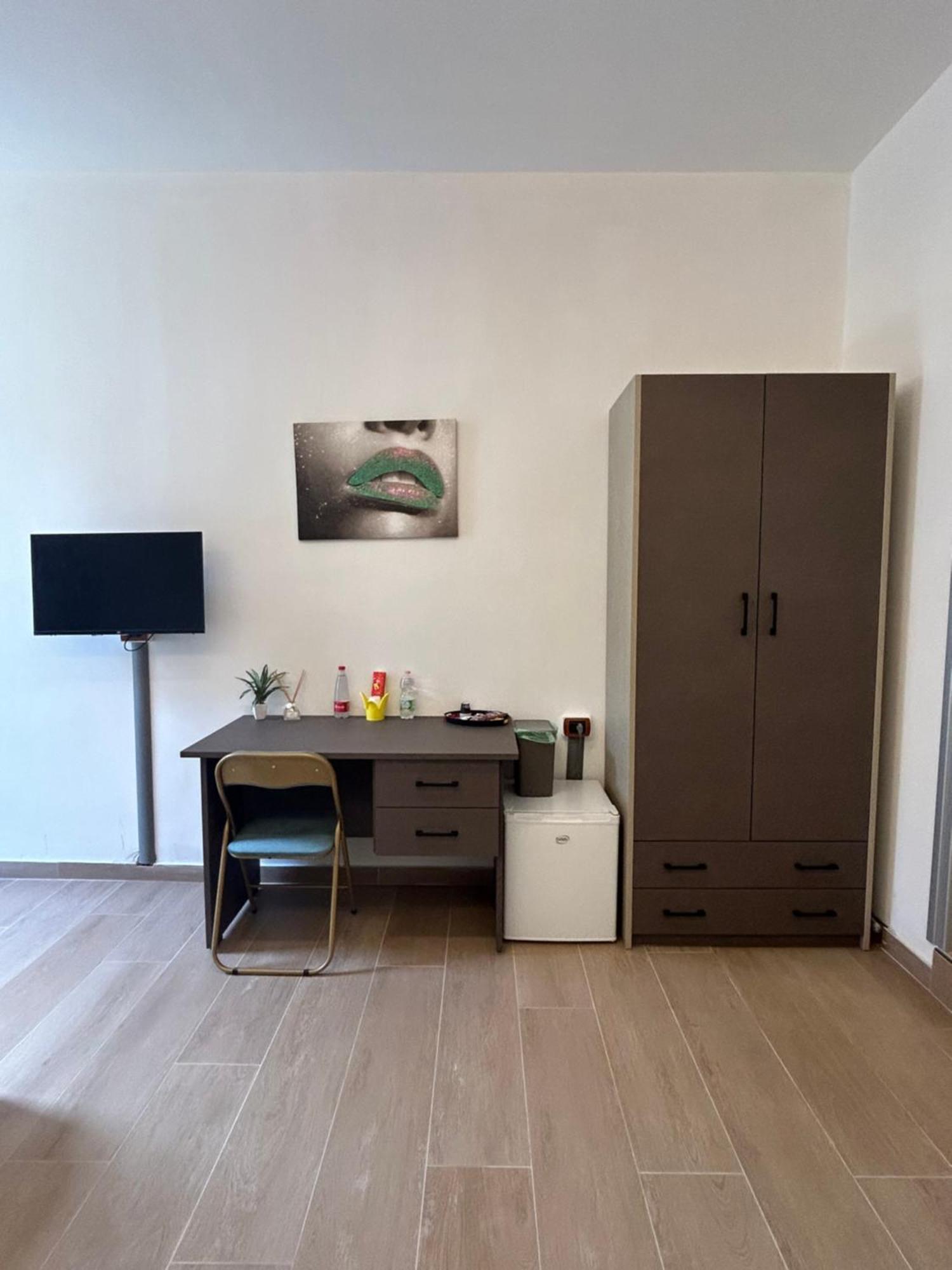 Bed and Breakfast Binario 14 Piazza Garibaldi Napoli Esterno foto